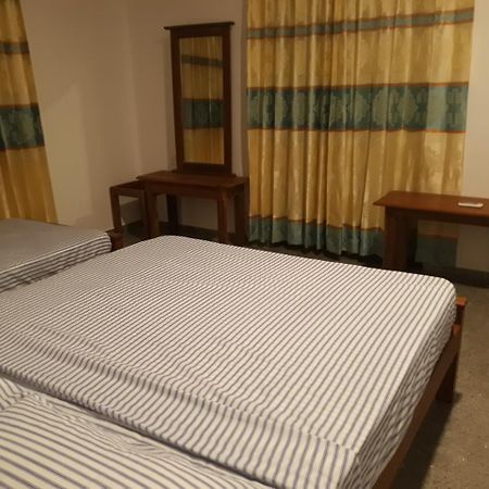 Muthu Resort & Restaurant Тангалла Экстерьер фото