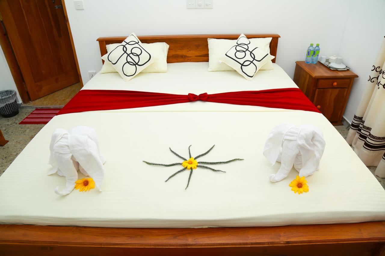 Muthu Resort & Restaurant Тангалла Экстерьер фото