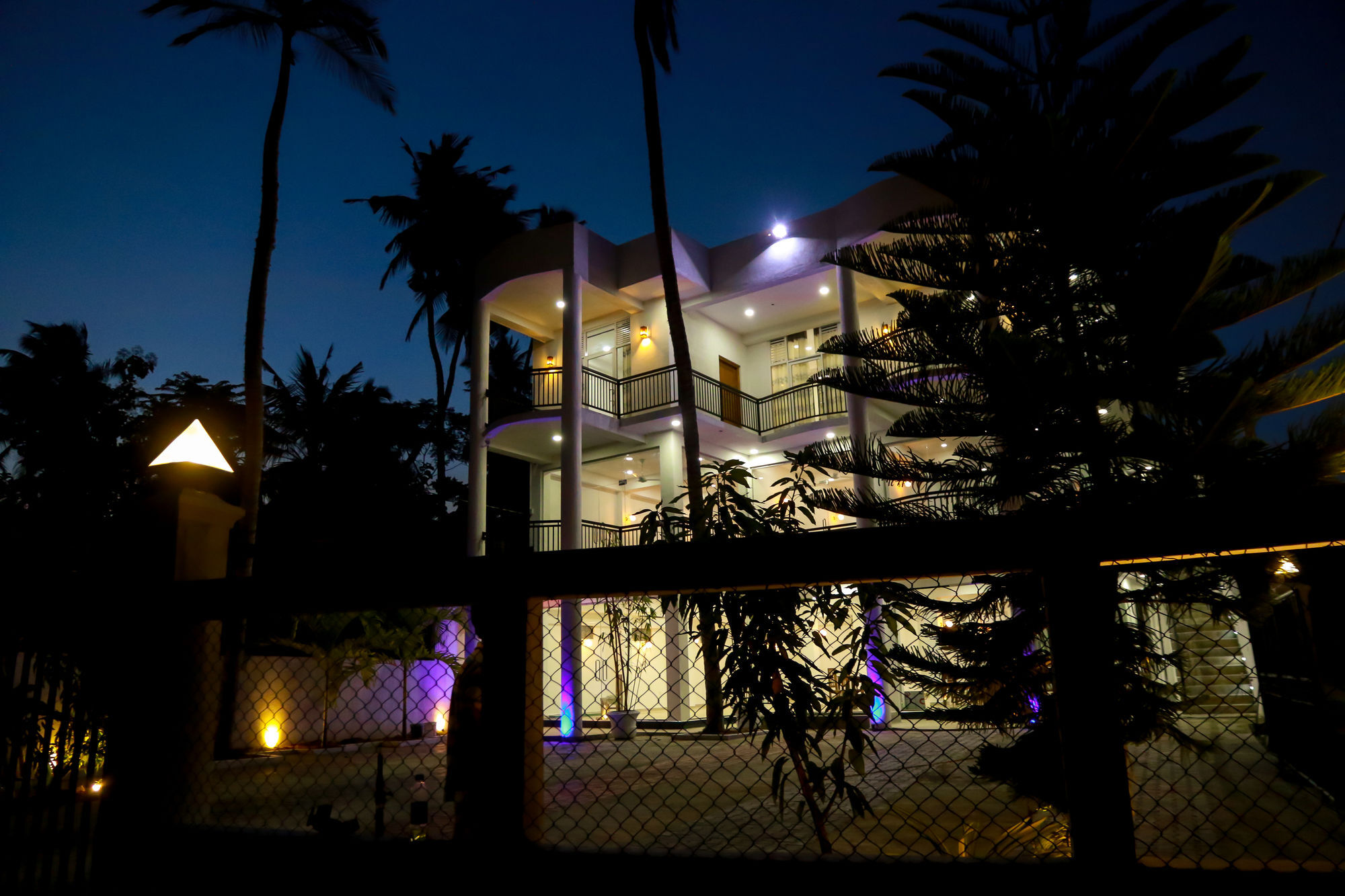 Muthu Resort & Restaurant Тангалла Экстерьер фото