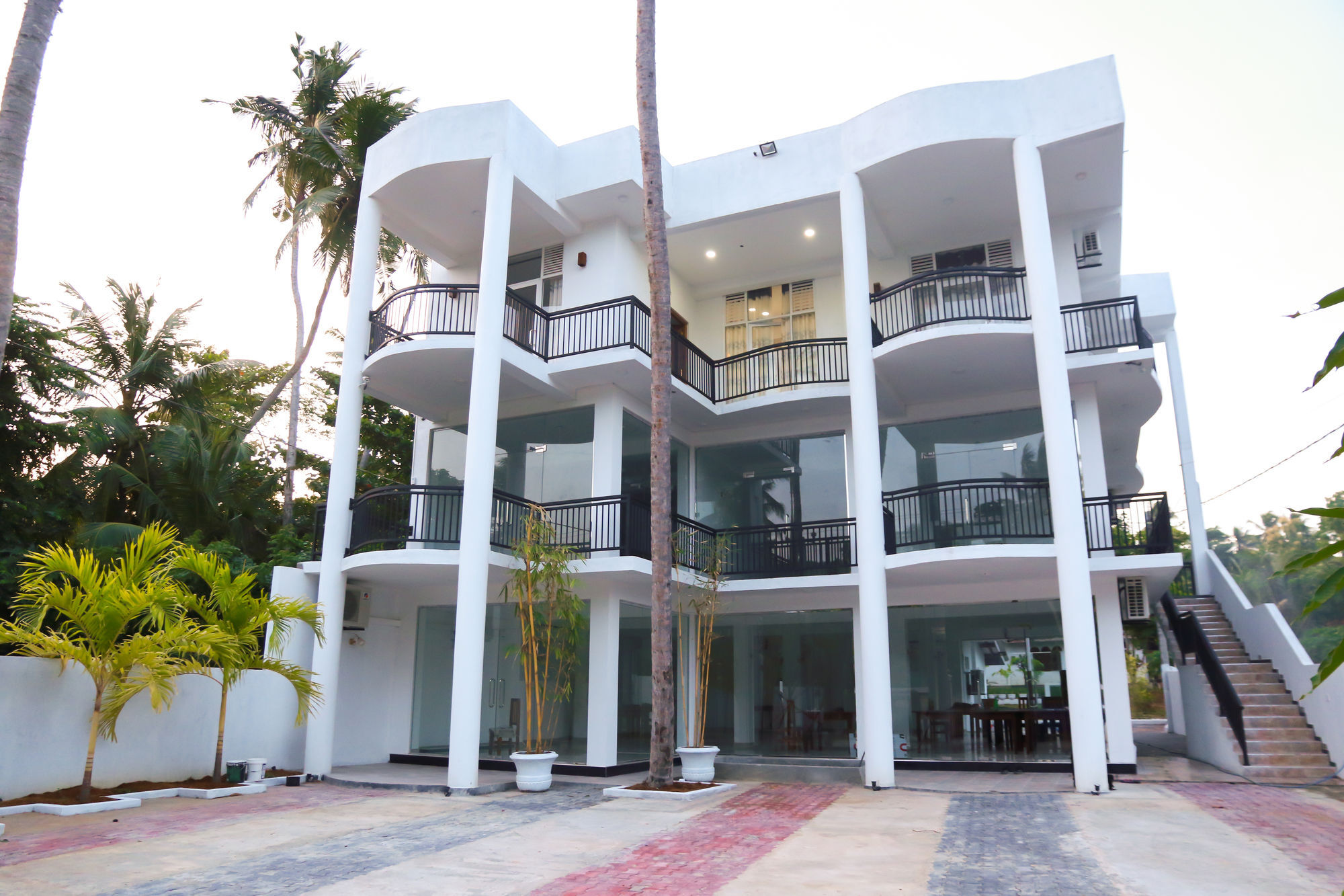 Muthu Resort & Restaurant Тангалла Экстерьер фото